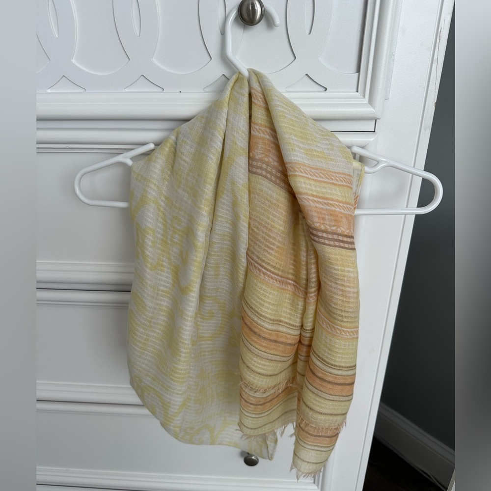 NWT Simply Noelle Women's Scarf Yellow